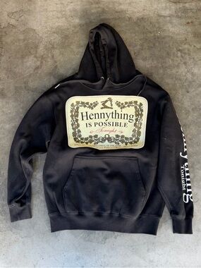 Hennything Is Possible Graphic Hoodie Men’s XL